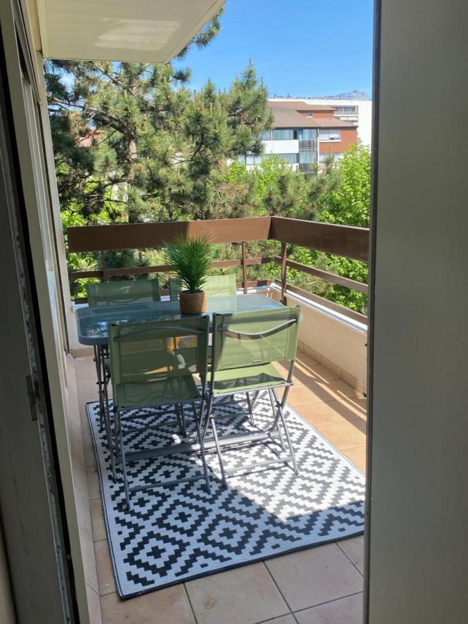 Chez Tata Emma Apartment Annecy Exterior photo